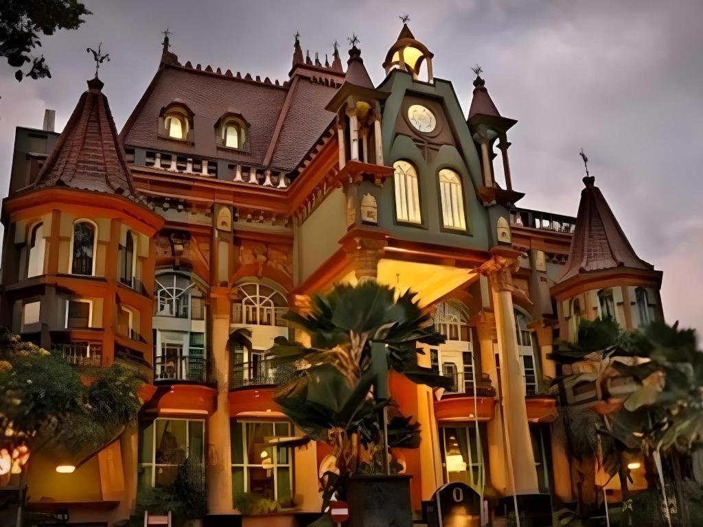 Gajahmada Graha Hotel Malang Esterno foto