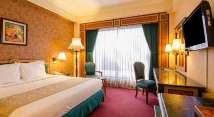 Gajahmada Graha Hotel Malang Esterno foto