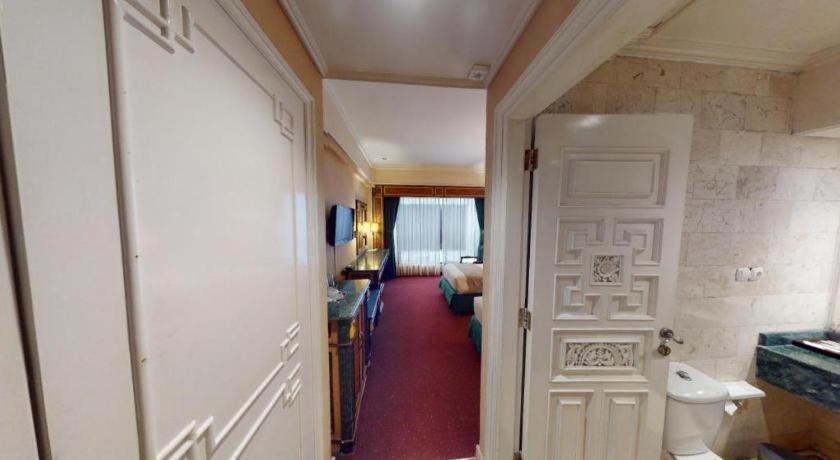 Gajahmada Graha Hotel Malang Esterno foto
