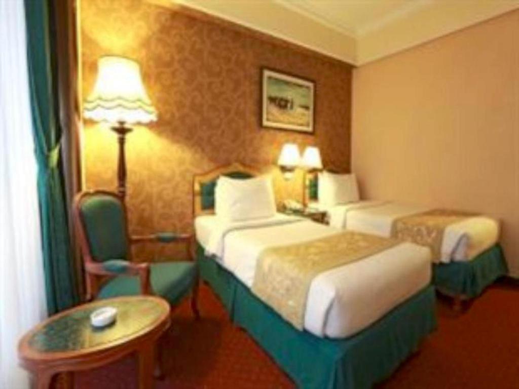 Gajahmada Graha Hotel Malang Esterno foto