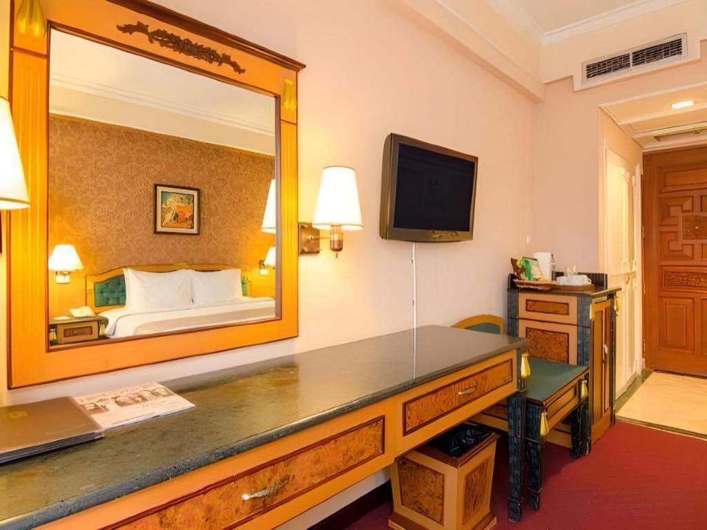 Gajahmada Graha Hotel Malang Esterno foto